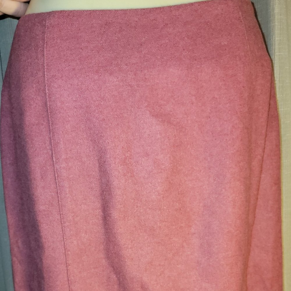 Salmon-colored Loft Skirt